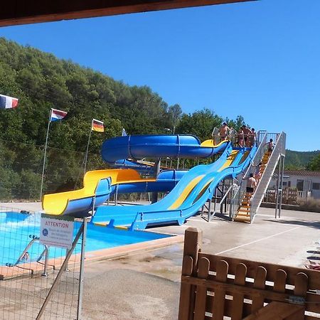 Готель Camping La Vidaresse Sainte-Anastasie-sur-Issole Екстер'єр фото